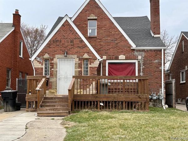 11783 KENMOOR Street, Detroit, MI 48205