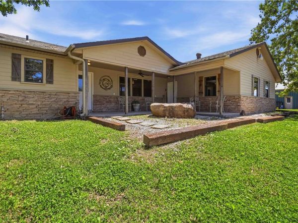 16638 Logan Cave Road, Siloam Springs, AR 72761