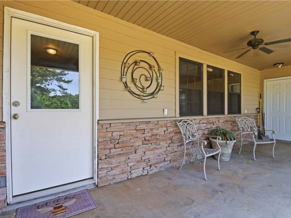 16638 Logan Cave Road, Siloam Springs, AR 72761