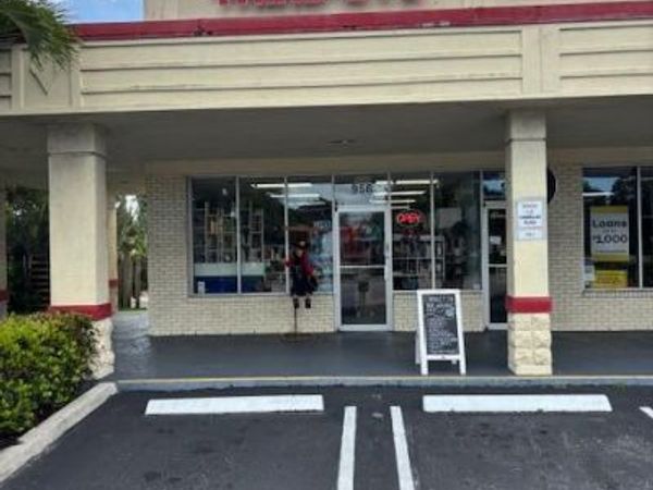 958 Northlake Boulevard, Lake Park, FL 00000