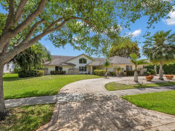 4320 Saint Charles Way, Boca Raton, FL 33434
