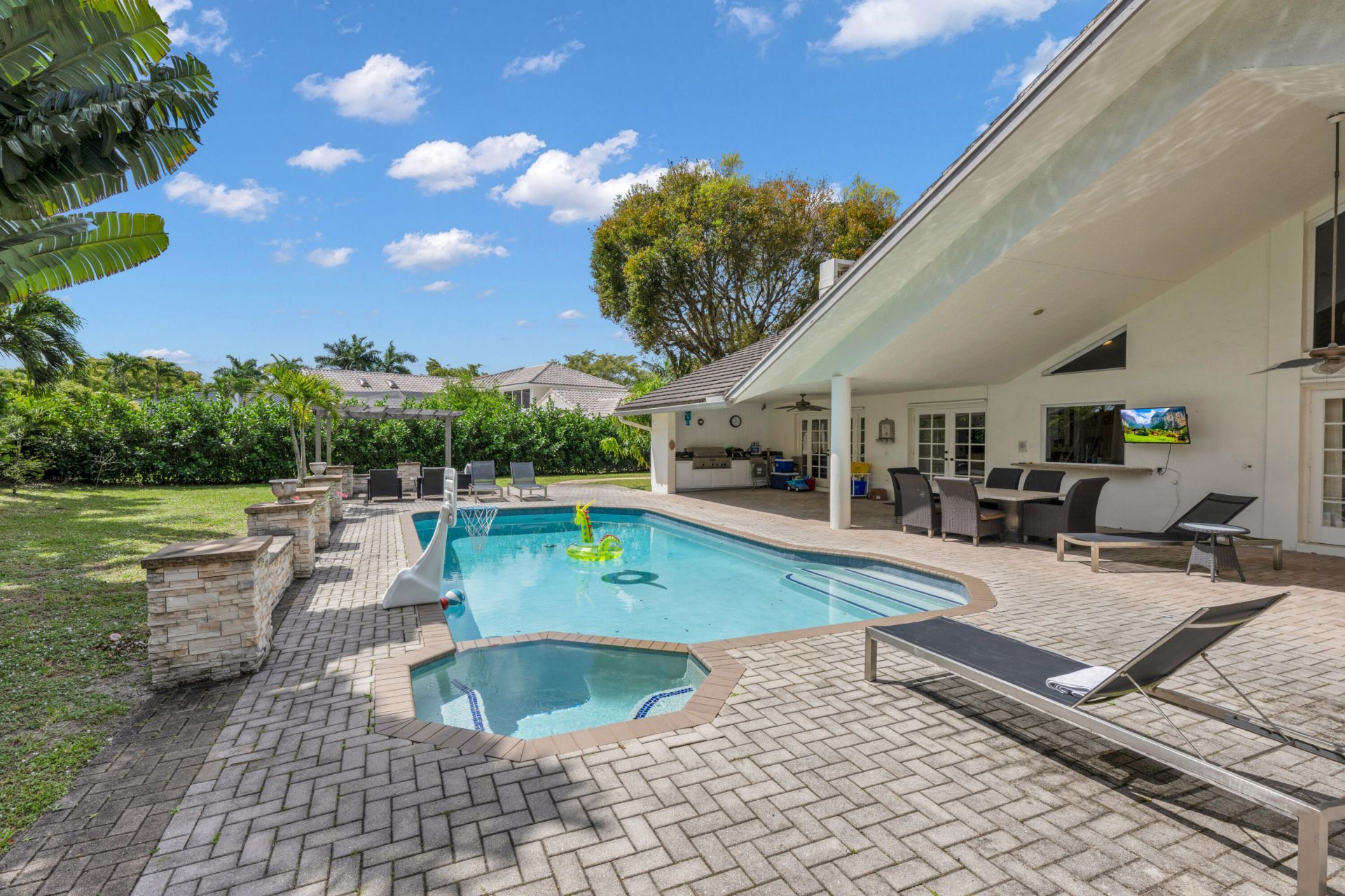 4320 Saint Charles Way, Boca Raton, FL 33434 Photo