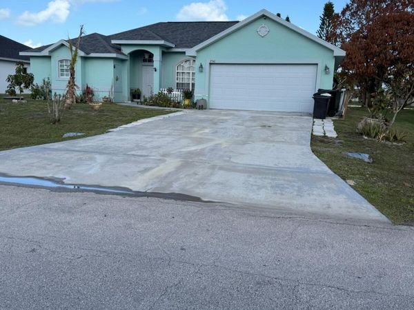 2541 SE Rock Springs Drive, Port St. Lucie, FL 34952