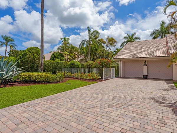 9722 Erica Court, Boca Raton, FL 33496
