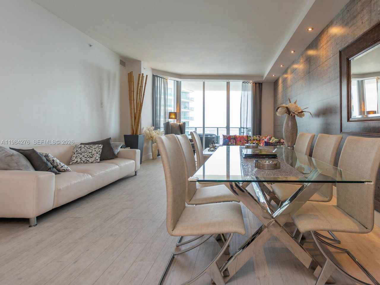 1300 Brickell Bay Dr, Unit 3804, Miami, FL 33131 Photo