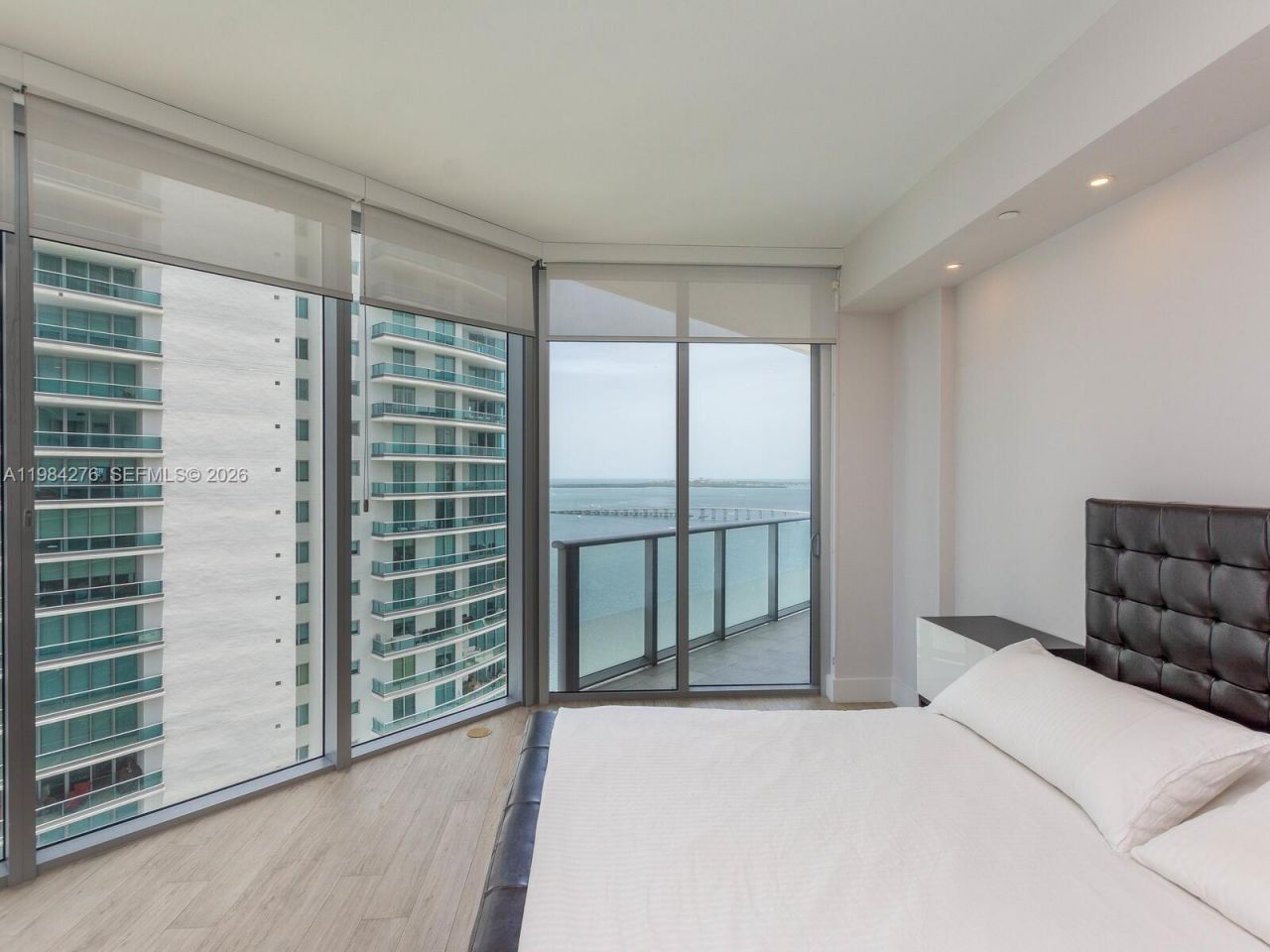 1300 Brickell Bay Dr, Unit 3804, Miami, FL 33131 Photo
