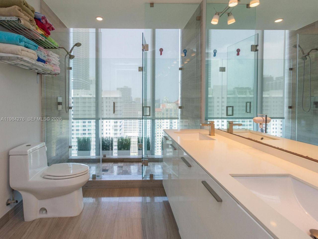 1300 Brickell Bay Dr, Unit 3804, Miami, FL 33131 Photo