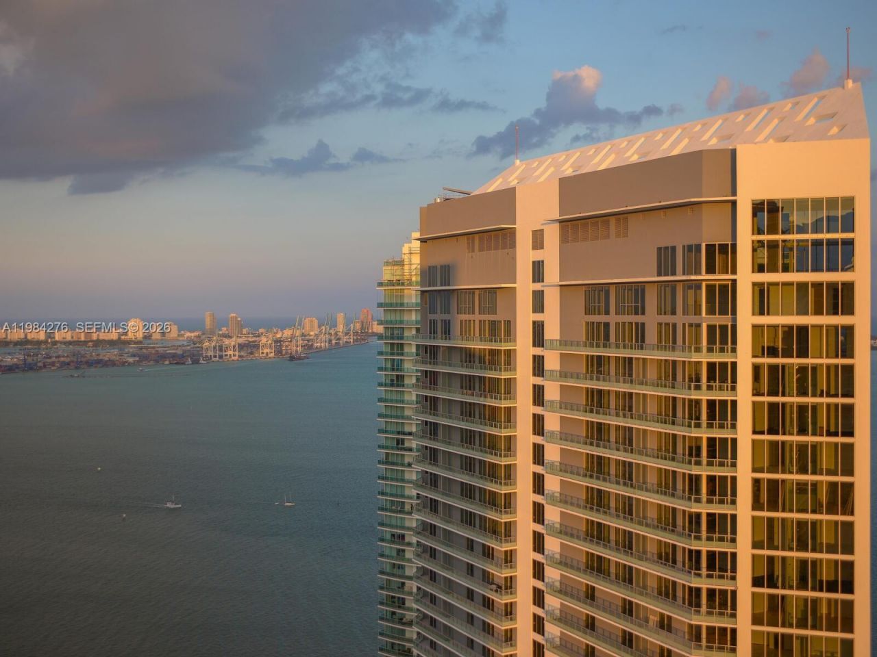 1300 Brickell Bay Dr, Unit 3804, Miami, FL 33131 Photo