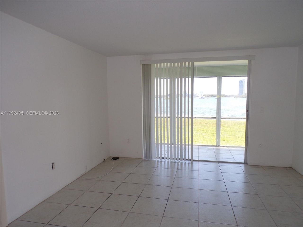 2920 Point East Dr , Unit N111, Aventura, FL 33160 Photo