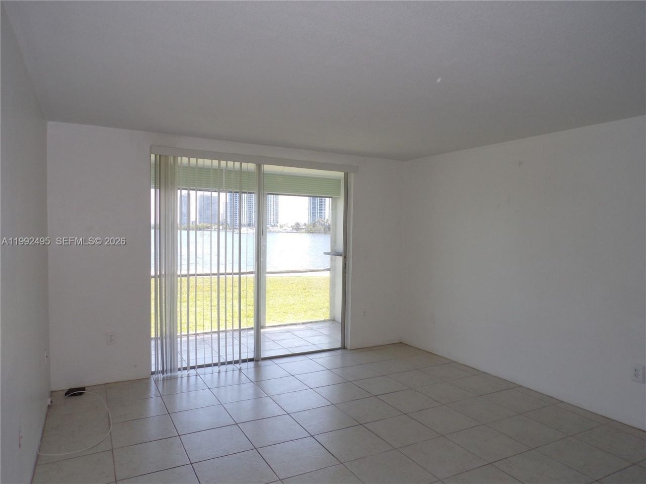 2920 Point East Dr , Unit N111, Aventura, FL 33160 Photo