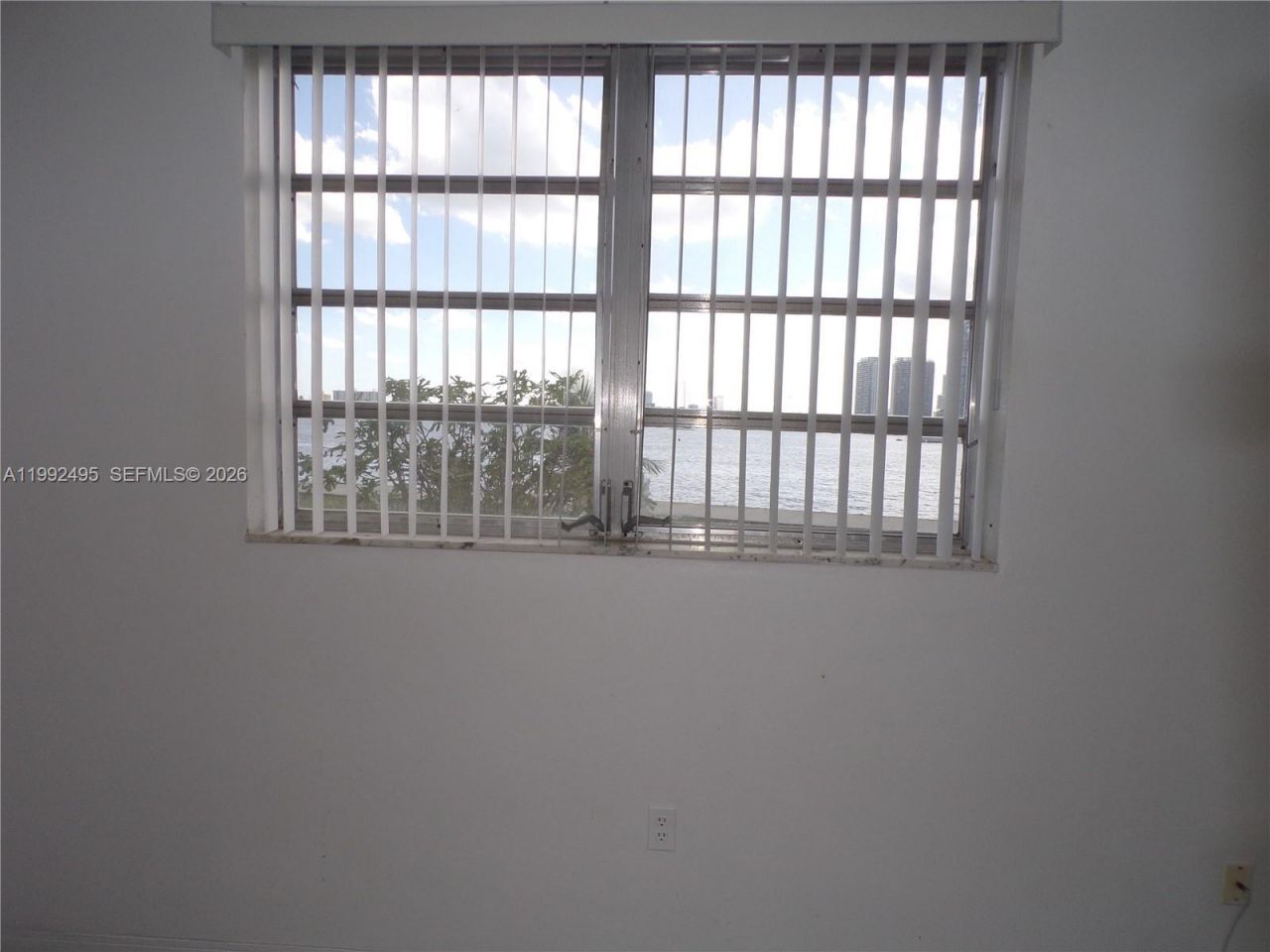 2920 Point East Dr , Unit N111, Aventura, FL 33160 Photo