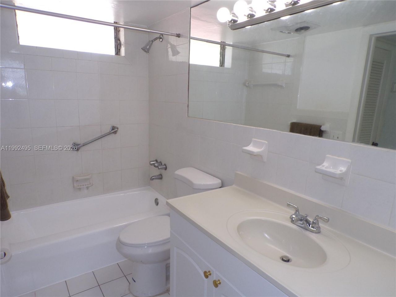 2920 Point East Dr , Unit N111, Aventura, FL 33160 Photo