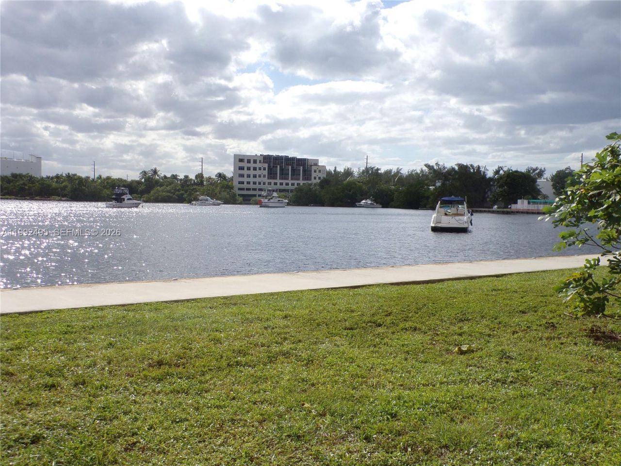 2920 Point East Dr , Unit N111, Aventura, FL 33160 Photo
