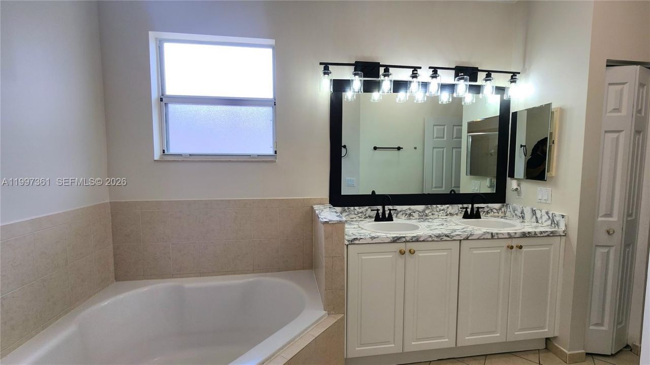 343 NE 36th Terrace, Homestead, FL 33033 Photo