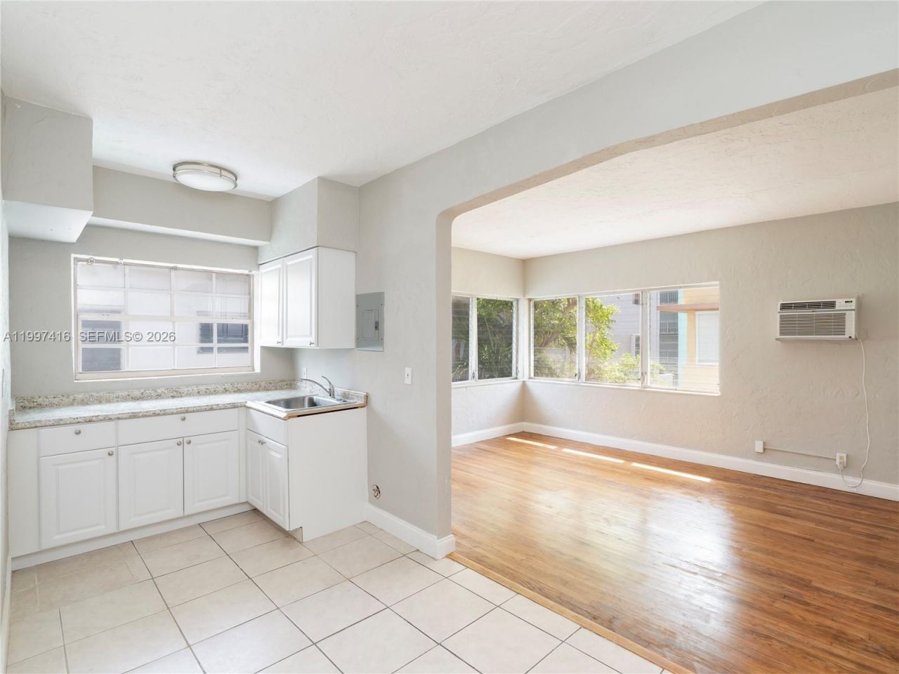 7635 Dickens Ave, Miami Beach, FL 33141 Photo