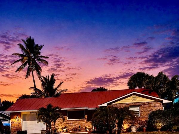 1920 Eucalyptus Ave, Hutchinson Island, FL 34949