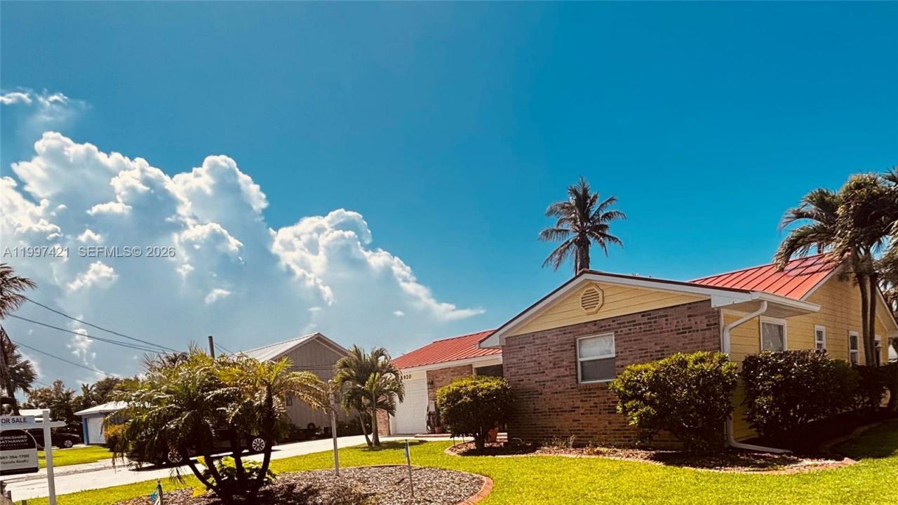 1920 Eucalyptus Ave, Hutchinson Island, FL 34949 Photo