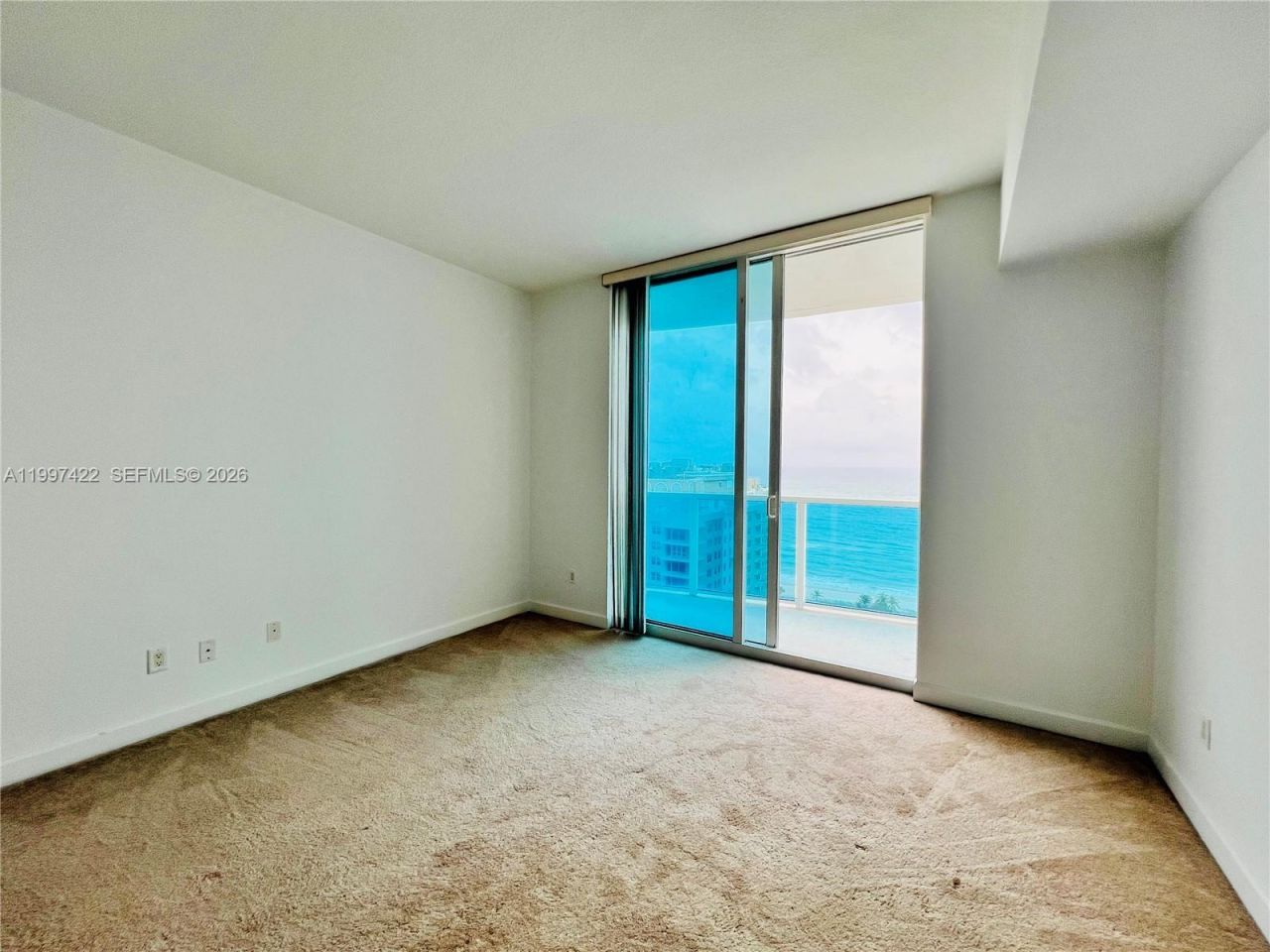 1945 S Ocean Dr, Unit 2114, Hallandale Beach, FL 33009 Photo