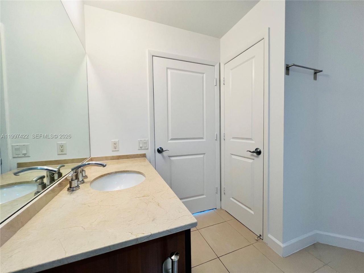 1945 S Ocean Dr, Unit 2114, Hallandale Beach, FL 33009 Photo