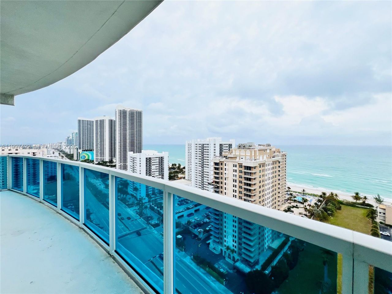 1945 S Ocean Dr, Unit 2114, Hallandale Beach, FL 33009 Photo