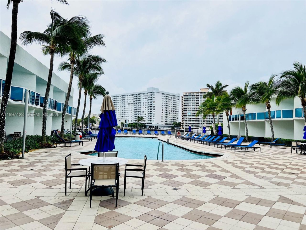 1945 S Ocean Dr, Unit 2114, Hallandale Beach, FL 33009 Photo