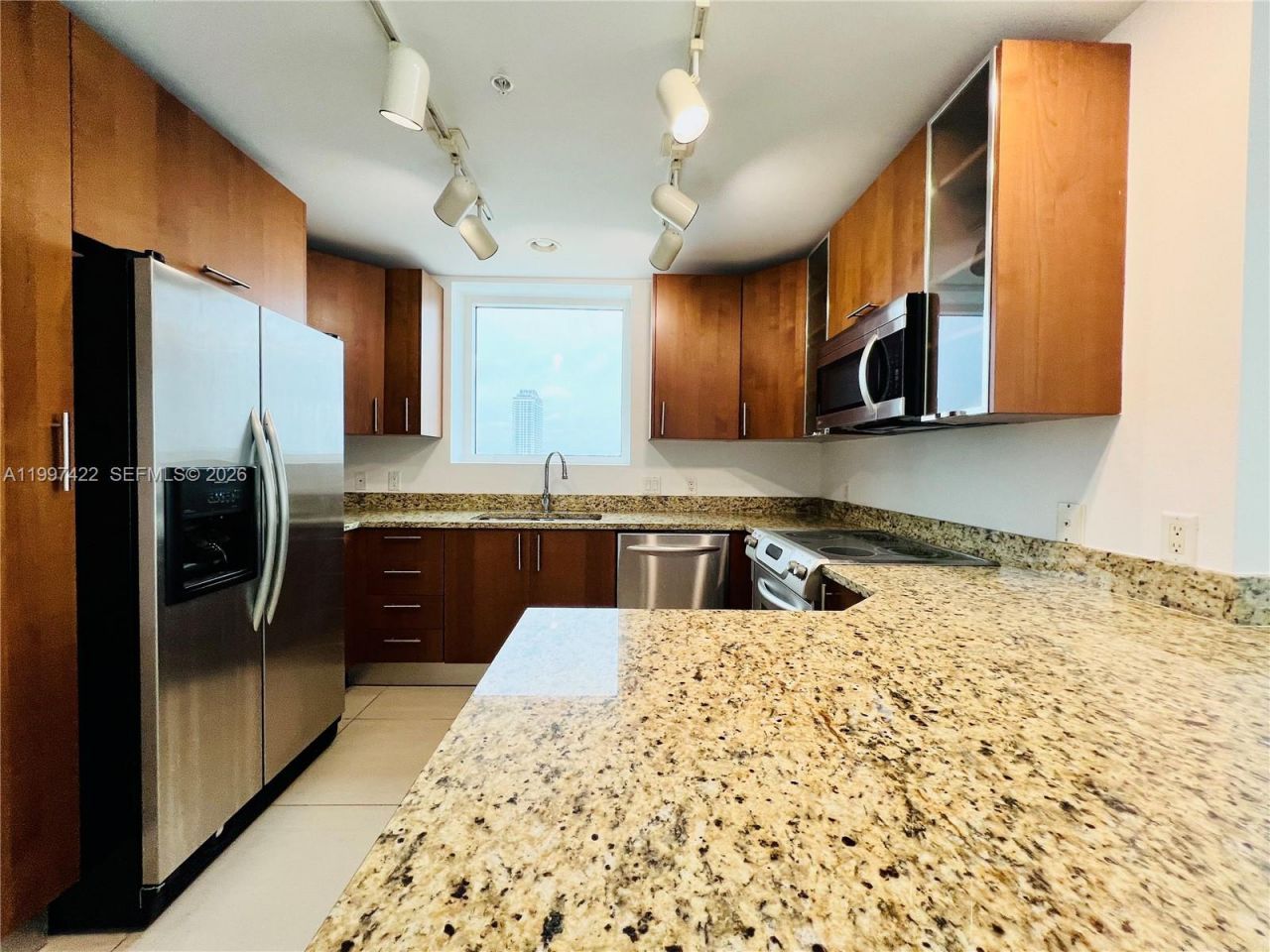 1945 S Ocean Dr, Unit 2114, Hallandale Beach, FL 33009 Photo