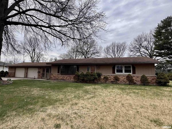 708 Jamie Lane, Macomb, IL 61455