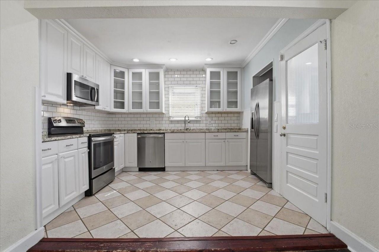 1200 22nd Avenue N, Saint Petersburg, FL 33704 Photo