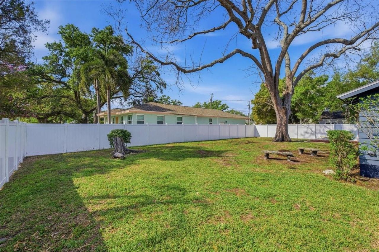 1200 22nd Avenue N, Saint Petersburg, FL 33704 Photo