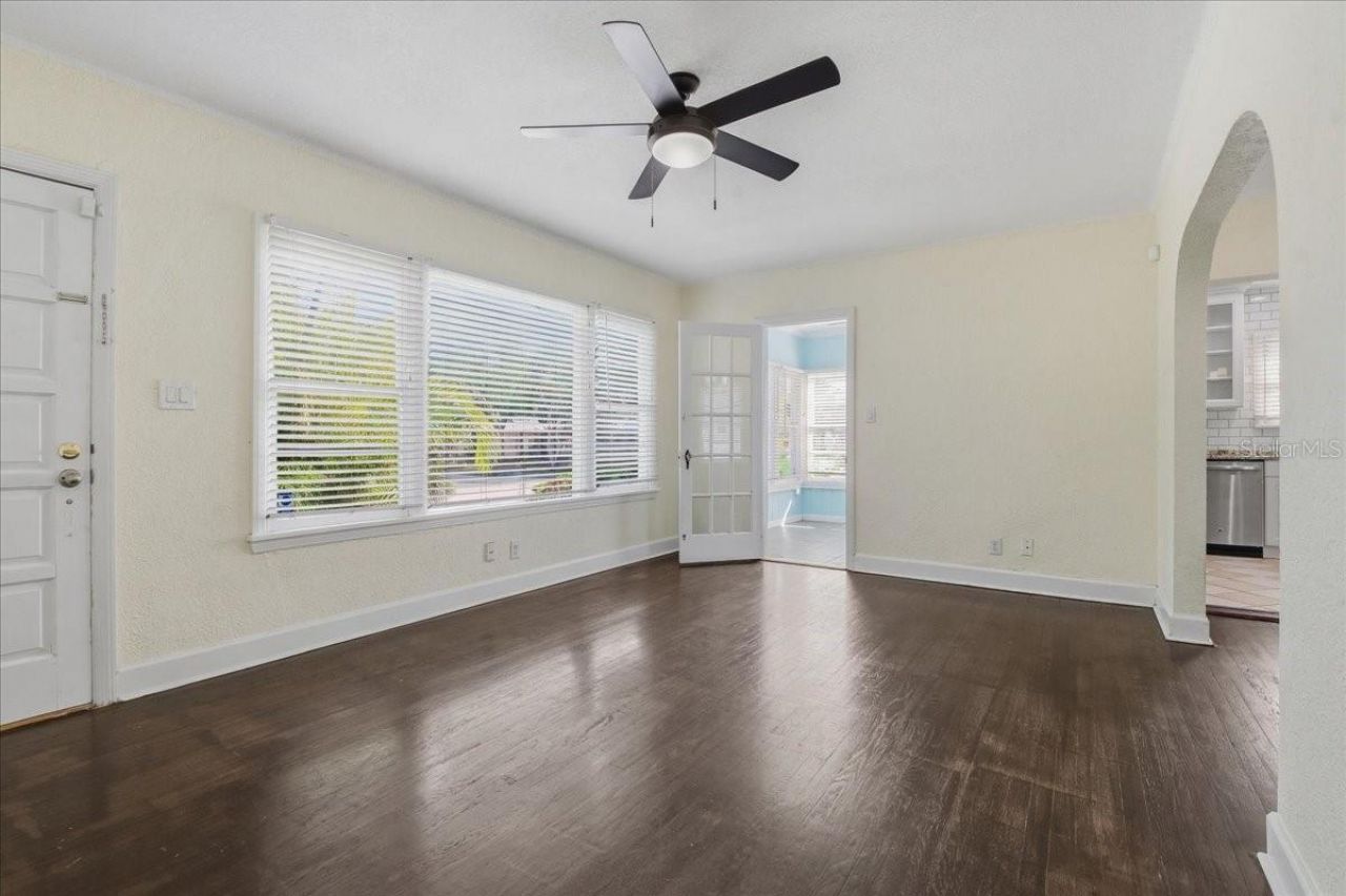 1200 22nd Avenue N, Saint Petersburg, FL 33704 Photo