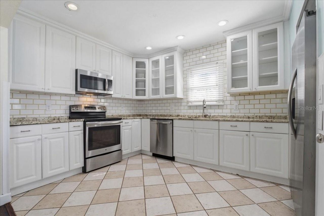 1200 22nd Avenue N, Saint Petersburg, FL 33704 Photo