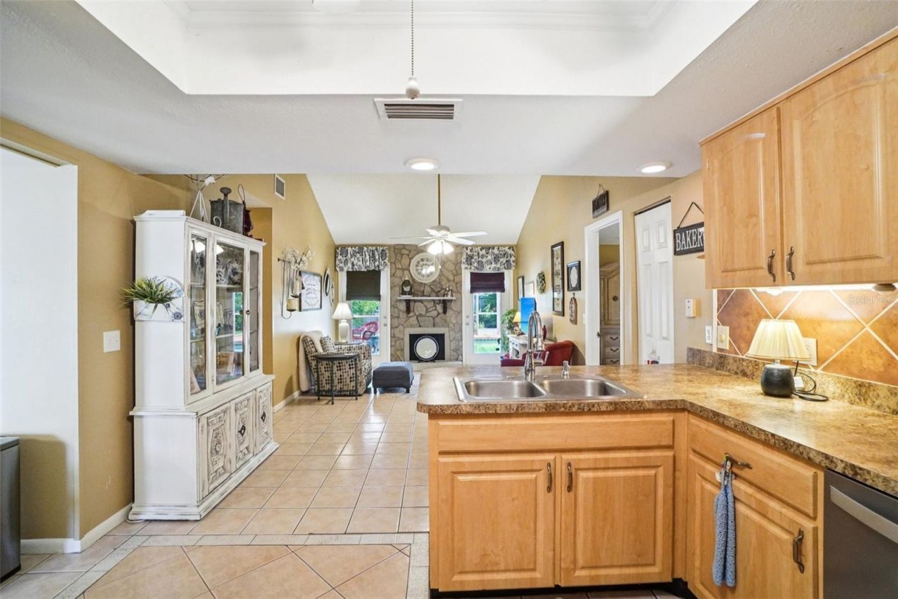 17803 Sunrise Drive, Lutz, FL 33549 Photo