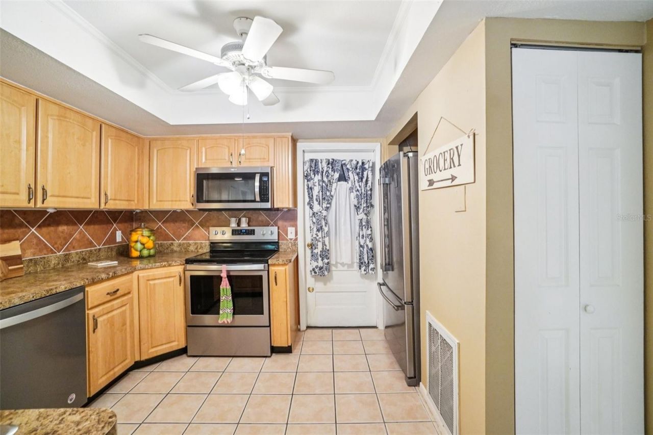 17803 Sunrise Drive, Lutz, FL 33549 Photo