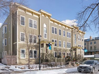 49 Island Avenue W, Minneapolis, MN 55401