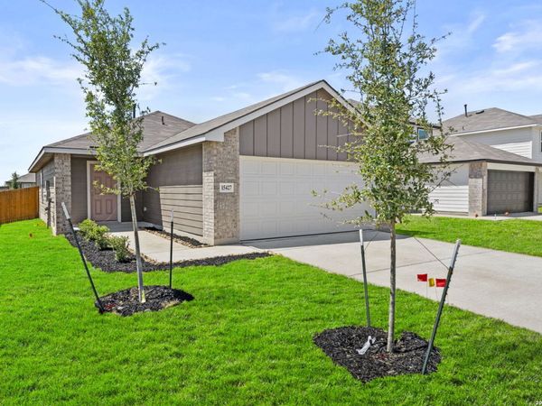 15427 Mint Patch Meadow, Von Ormy, TX 78073