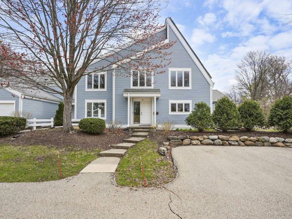 19 Red Maple Trail, Madison, WI 53717