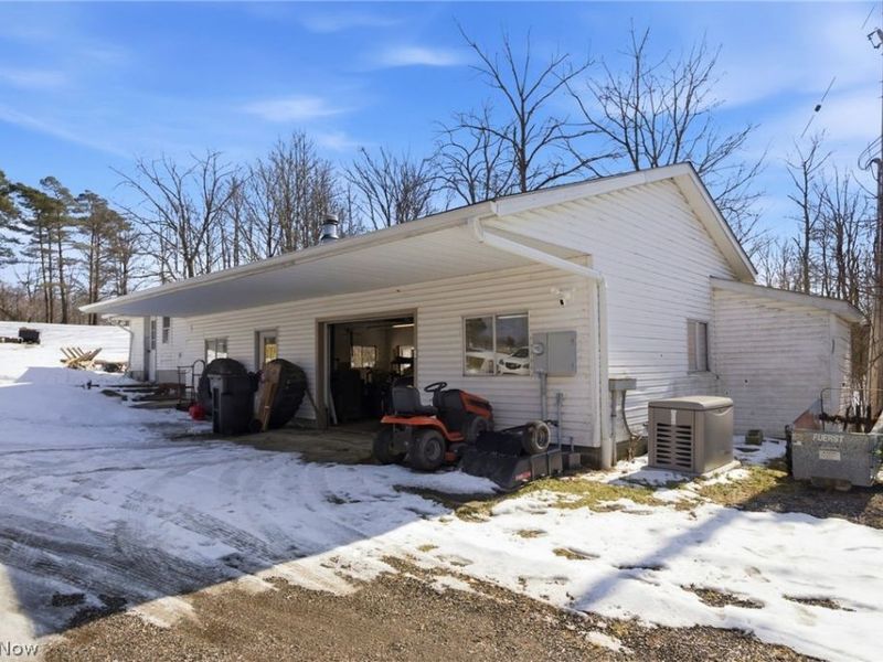 11361 Clay Street , Huntsburg, OH 44046 Photo 5