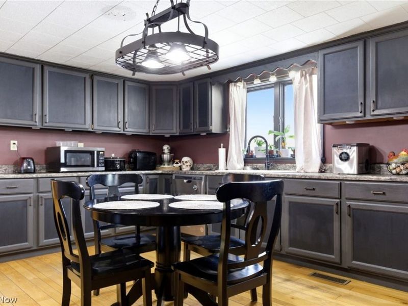 11361 Clay Street , Huntsburg, OH 44046 Photo 8