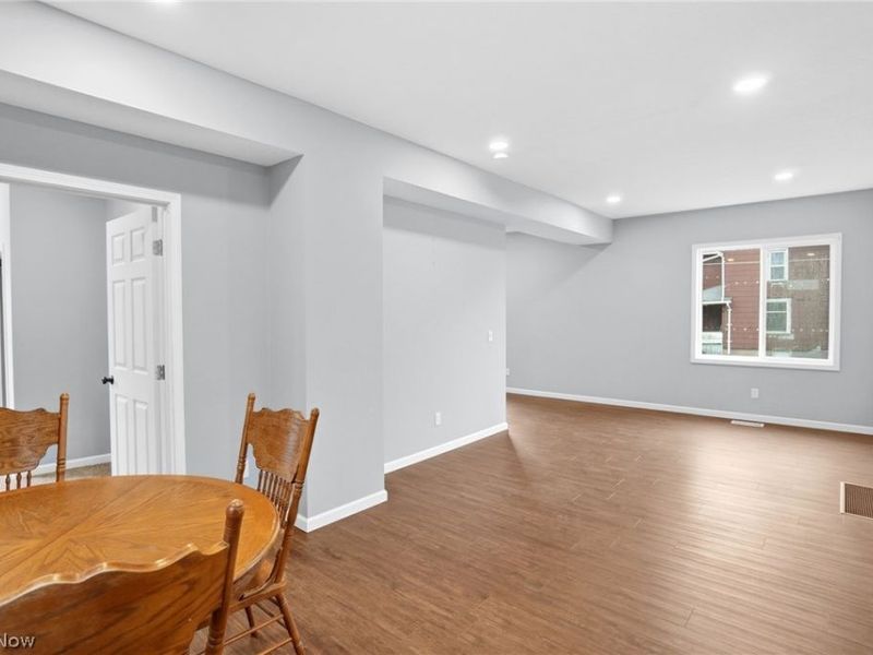 900 S Seneca Avenue, Alliance, OH 44601 Photo 15