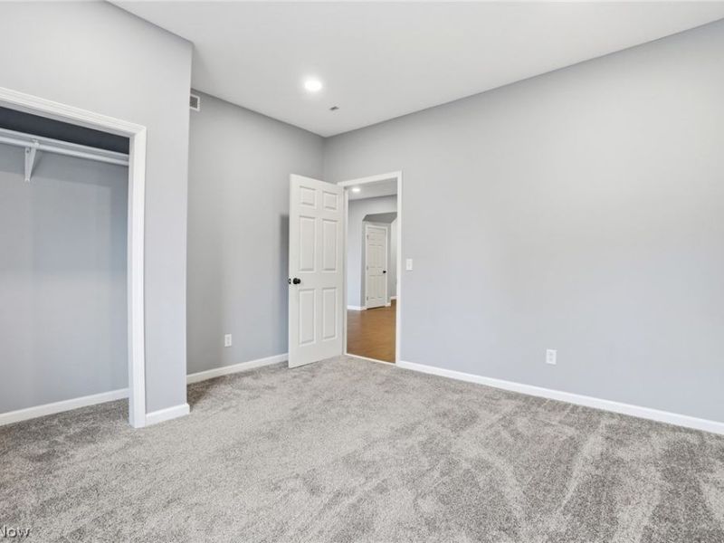 900 S Seneca Avenue, Alliance, OH 44601 Photo 18