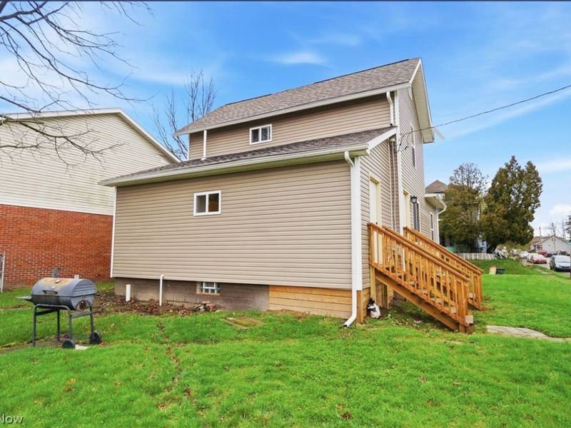 900 S Seneca Avenue, Alliance, OH 44601 Photo 4