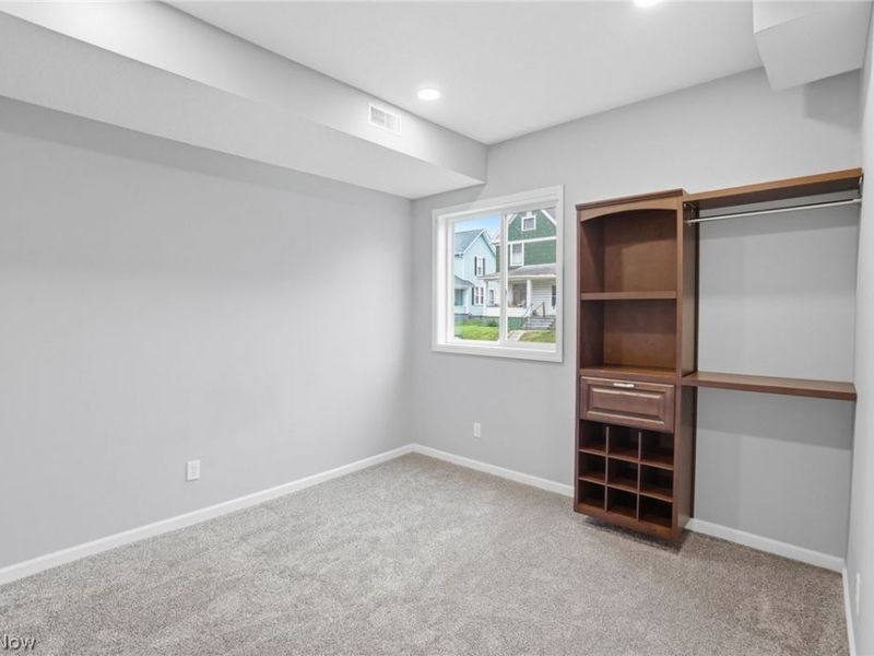 900 S Seneca Avenue, Alliance, OH 44601 Photo 9