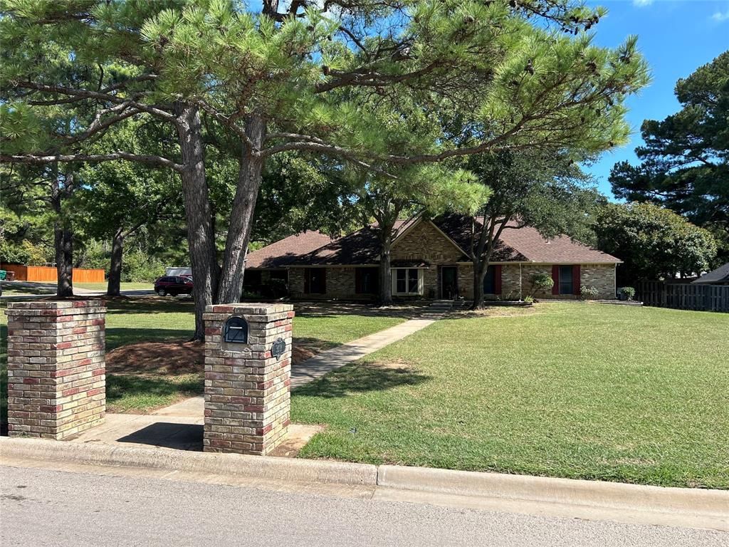 3601 Montecito Drive, Denton, TX 76205 Main Photo
