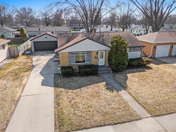 1714 LILAC LANE, Green Bay, WI 54302