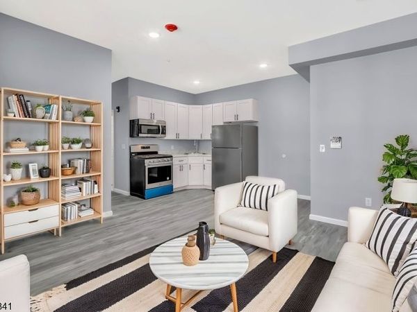 155 Clifton Ave, Newark, NJ 07104