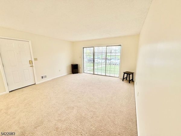 58 Amethyst Way, Franklin, NJ 08823