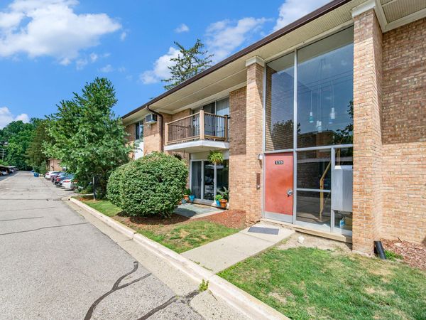 1209 Island Drive, Unit 102, Ann Arbor, MI 48105