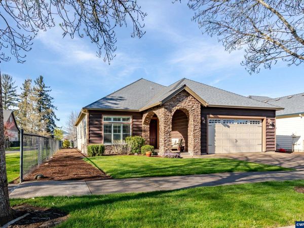 5001 SW Hollyhock Cir, Corvallis, OR 97333