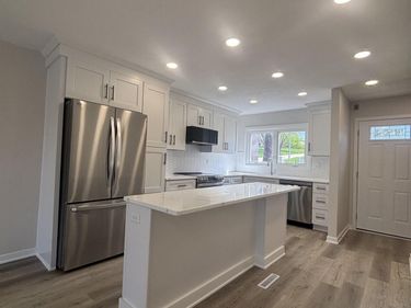 5114 N 105th Street, Omaha, NE 68134