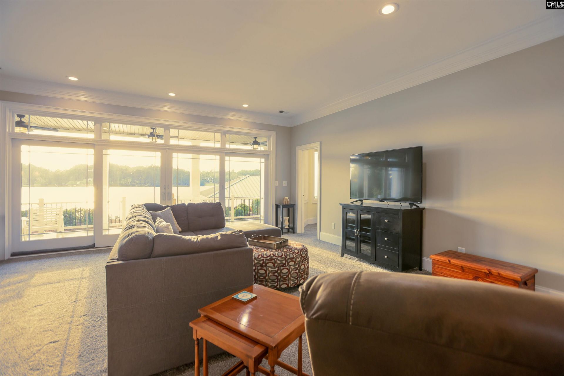 553 Jacobs Mill Pond  Photo 32